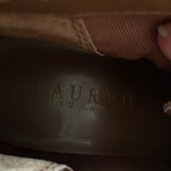 Fabulous Ralph Lauren Caramel Suede Stacked Heels, 6.5 - They Match Everything! - Picture 4 of 8